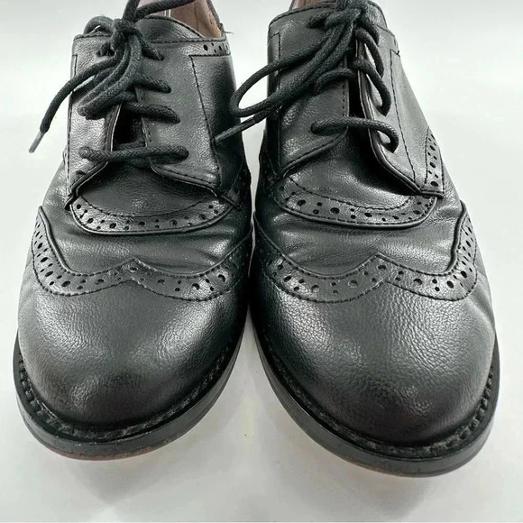 Adrienne Vittadini Biome flats size 7 black faux leather spectator oxfords - Picture 3 of 15
